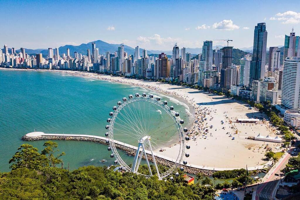 Balneário Camboriú Apto A 100M Da Praia Central מראה חיצוני תמונה