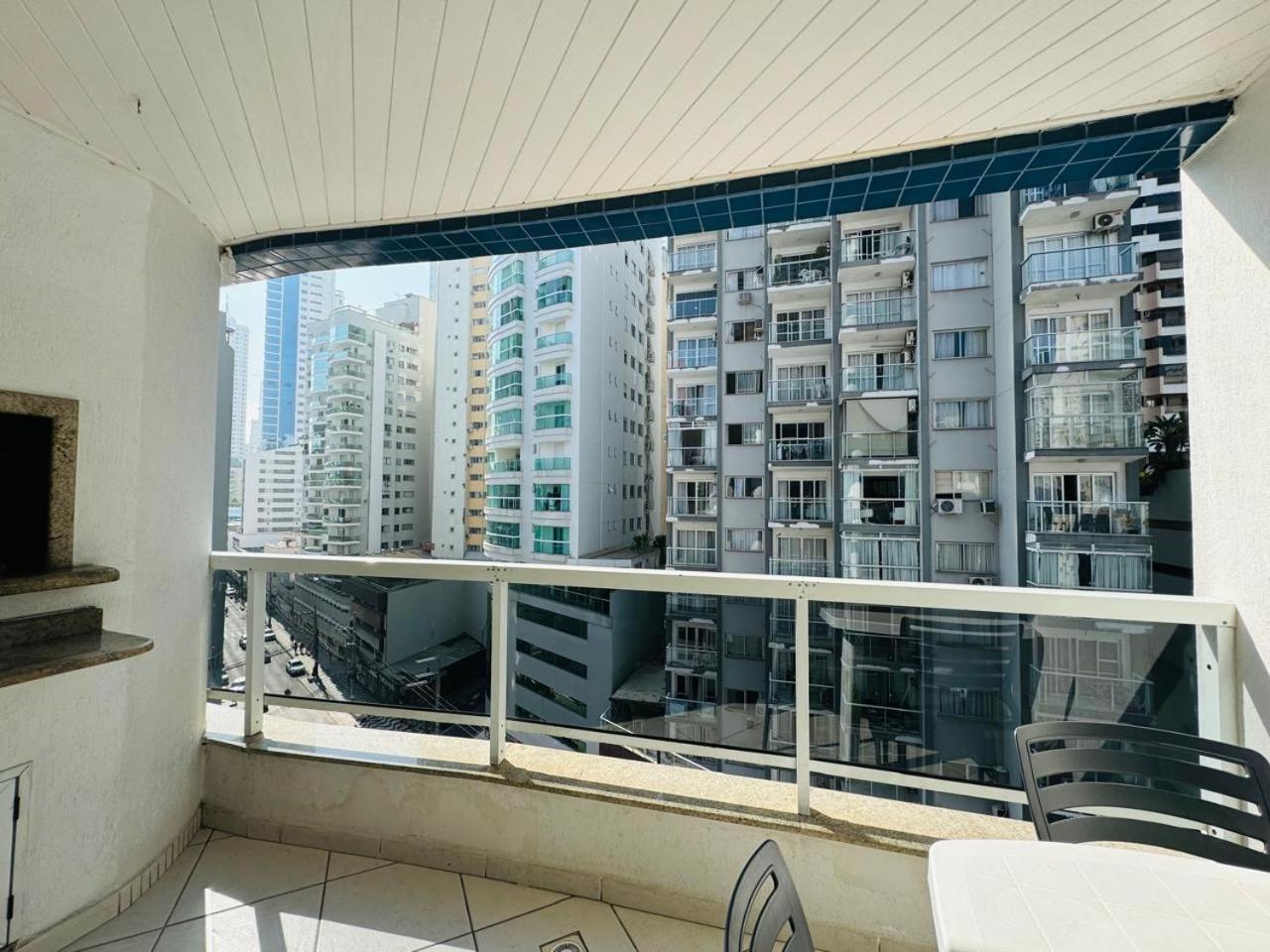 Balneário Camboriú Apto A 100M Da Praia Central מראה חיצוני תמונה